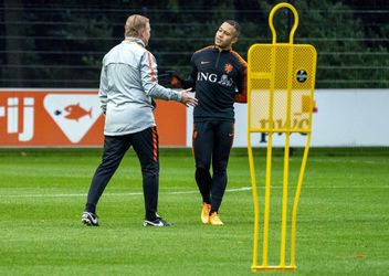 Memphis Depay en Georginio Wijnaldum keren terug op training Oranje