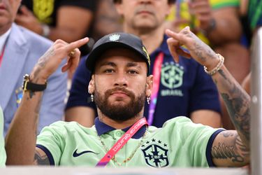 📸 | Neymar heeft foto van wereldbeker als achtergrond op telefoon