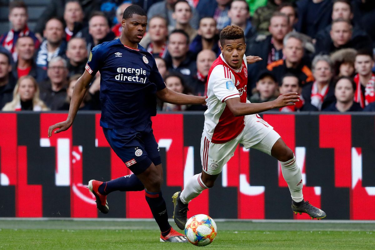 Waar gaan Ajax en PSV nog punten verliezen? (poll)