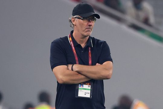 Niemand minder dan Laurent Blanc is de opvolger van Peter Bosz bij Olympique Lyon