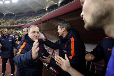 Nu is het echt definitief: Advocaat stopt bij Oranje