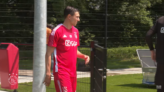 🎥 | Zo zag de 1e training van Steven Berghuis bij Ajax eruit
