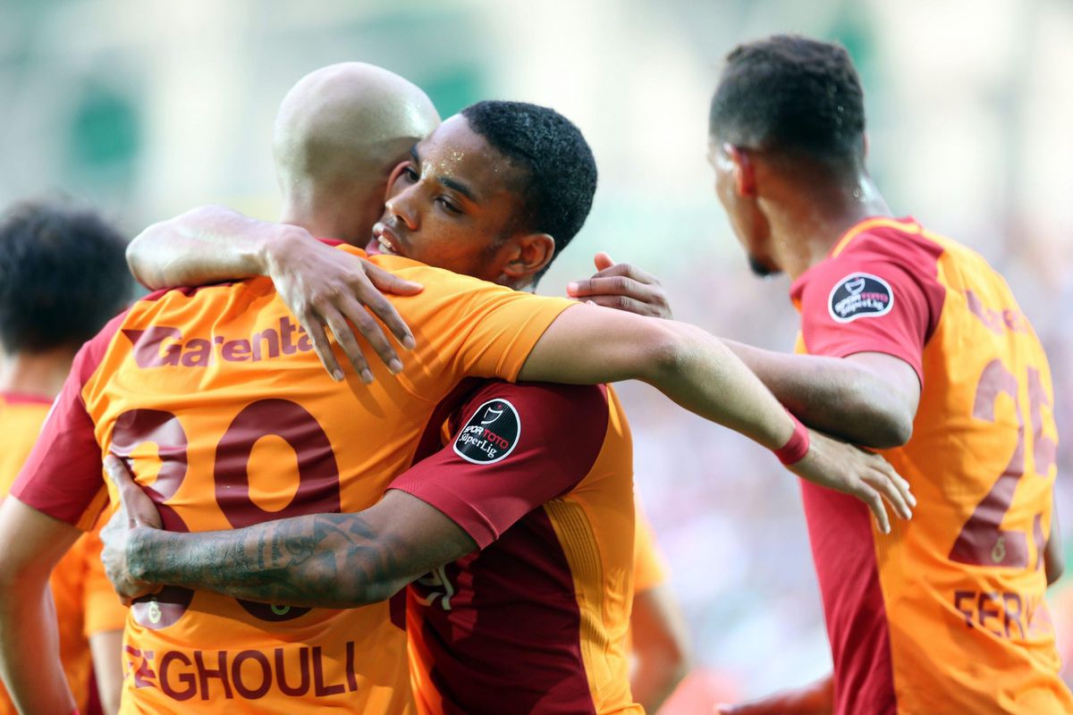 Galatasaray dankt uitblinkende Rodrigues en kan titel ruiken
