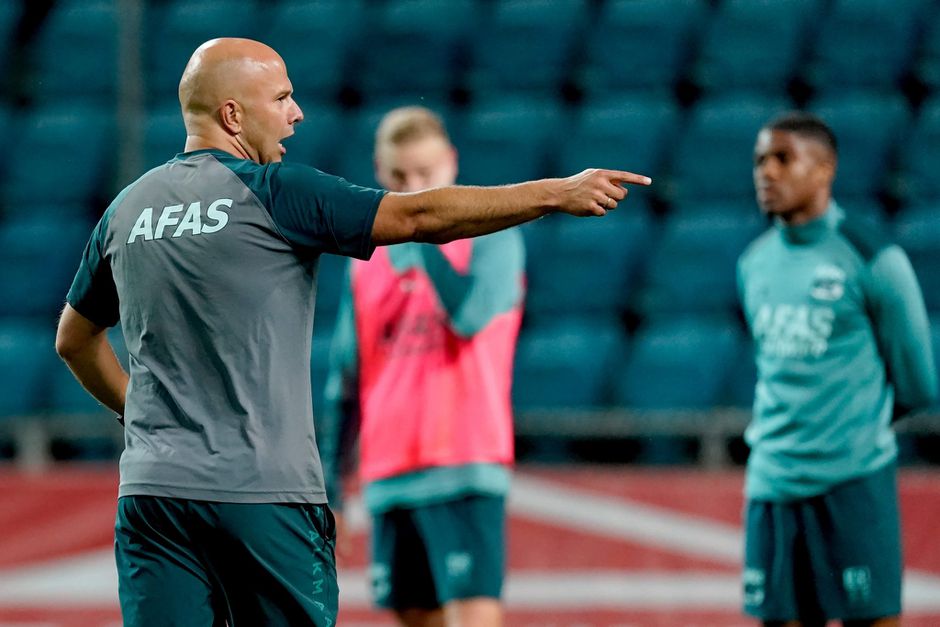 Slot met AZ in Oekraïne: 'Vreemd om in een groot leeg stadion te spelen'