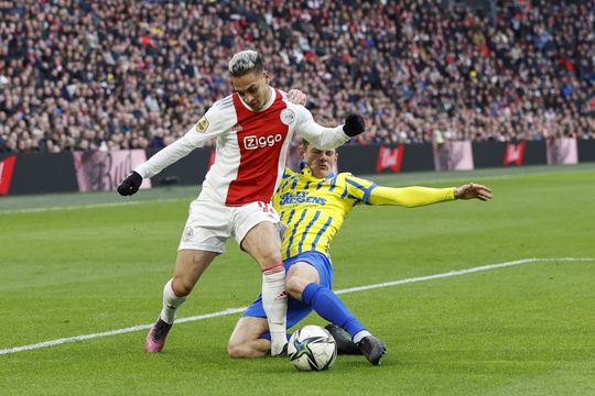 Luuk Wouters baalt als een stekker na sliding op Antony: 'Ben heel boos op mezelf'