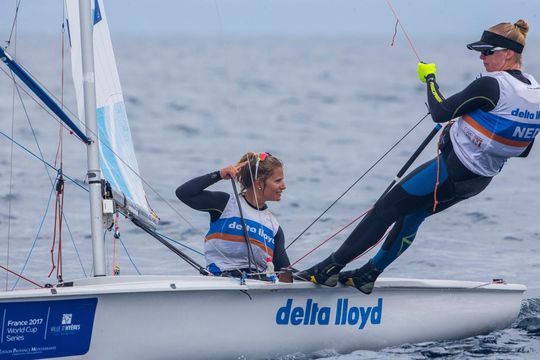 Nederlands zeilduo Zegers/Van Veen voorlopig 4e op WK