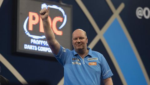 Vincent van der Voort opent zijn WK darts met zege op Adam Hunt