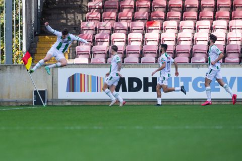 Go Ahead mist het publiek: 2 rode kaarten en een nederlaag tegen FC Groningen