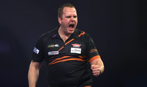 Programma WK darts woensdag 22 december: Van Duijvenbode en Kleermaker in actie