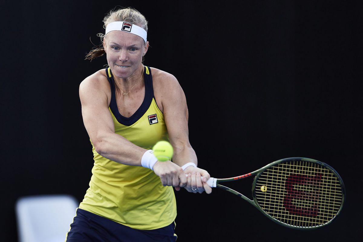 Bertens lijkt klaar voor Australian Open: Nederlandse mept zich naar halve finales in Sydney