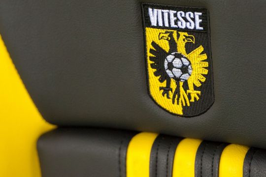 Vitesse vindt nieuwe assistent-trainer en heeft staf compleet