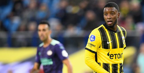 Bende neemt toe bij 'probleemclub' Vitesse: Bazoer tegen PSV aangevallen door dronken sponsor