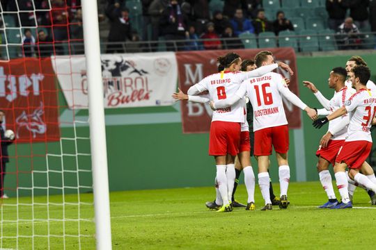 Voetballers van RB Leipzig dromen van eerste prijs ooit