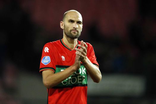 Bas Dost laat weten waardoor hij in elkaar zakte: 'Ik neem even afstand van voetbal'