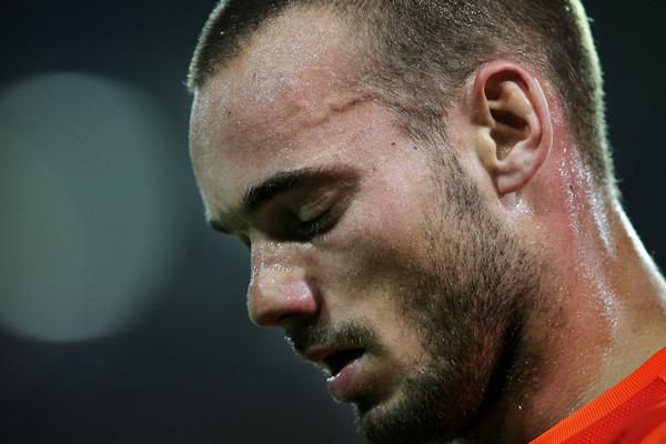 Sneijder wilde niet naar EK 2012: 'Er werd onderling en tegen de pers geluld'