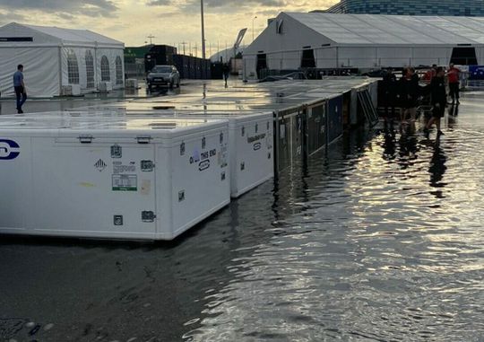 🌧 | Paddock van het Russische Formule 1-circuit staat momenteel onder water