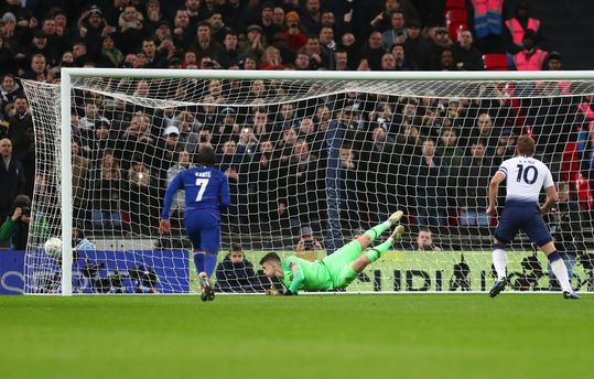 Check hier de samenvatting van het degelijke duel tussen Tottenham en Chelsea (video)