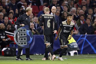 Assistenten Ajax zorgden uiteindelijk voor wissel Neres tegen Benfica