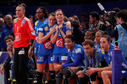 Franse handbalsters winnen na WK ook EK in eigen land