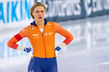 🎥 | Podium op 1000 meter volledig Nederlands, Golikova behoudt leiding in klassement