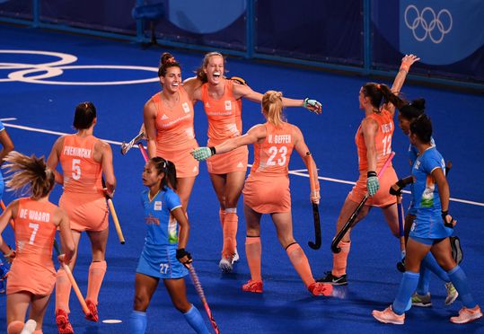 Nederlandse hockeysters moeten hard werken tegen India, maar winnen uiteindelijk dik