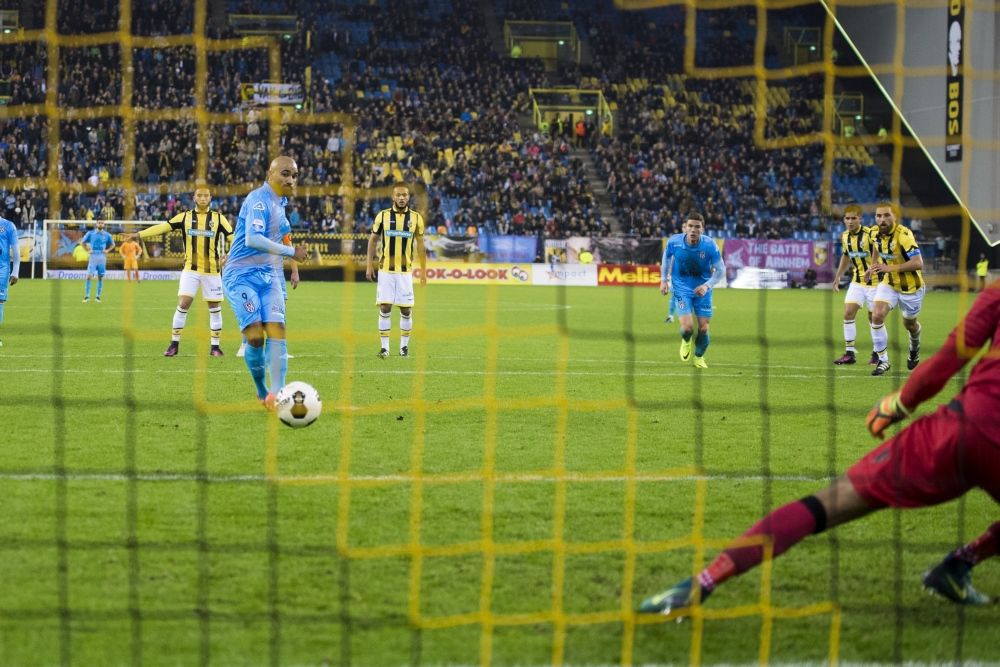 Heracles verrast matig Vitesse en wint in Arnhem