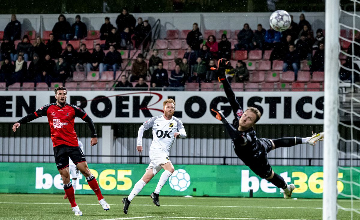 🎥  | Check deze wereldgoal van NAC tegen Helmond na gehakte assist