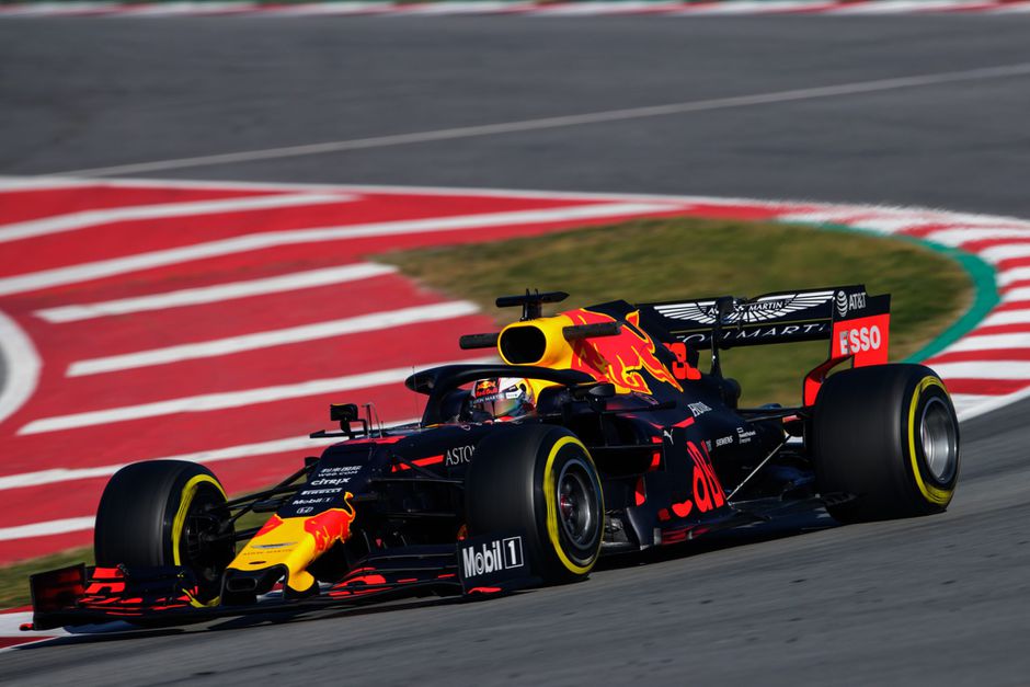 Verstappen over stilstaan in pits: 'Wilden alleen iets checken aan de versnellingsbak'