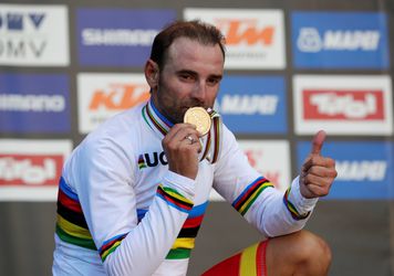 Wereldkampioen Valverde showt regenboogtrui komende week 3 keer