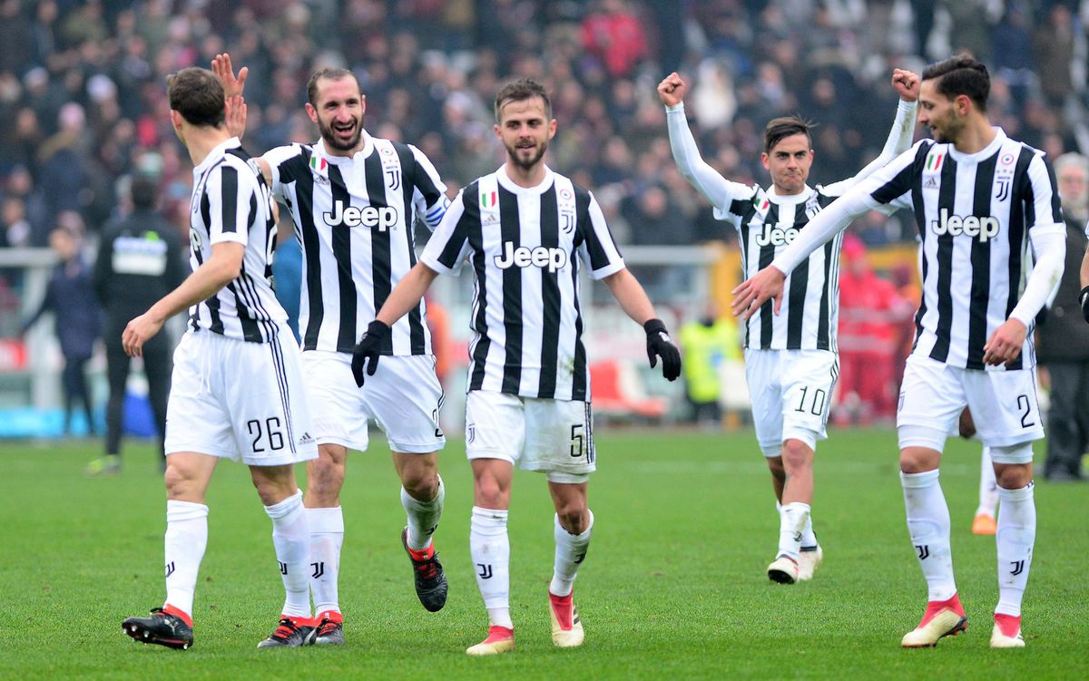 Juventus zet Napoli weer vol onder druk met winst in Turijnse derby