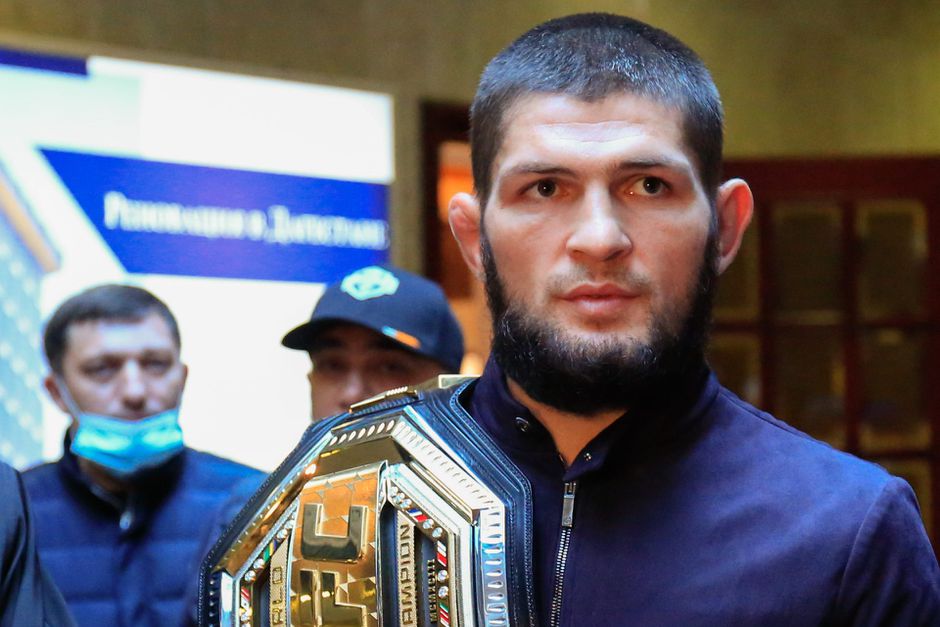 Khabib deelt sneer uit naar McGregor: 'Dit krijg je ervan als je alleen tegen kinderen vecht'