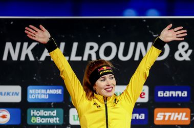 Rijpma-de Jong wint NK allround, Groenewoud en Beune ook op het podium