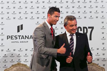 Ronaldo gaat 6e CR7-hotel openen in Parijs