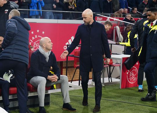 🎥​​ | Mark Diemers werkte met allebei, maar vindt Arne Slot beter dan Erik ten Hag: 'Op menselijk vlak'