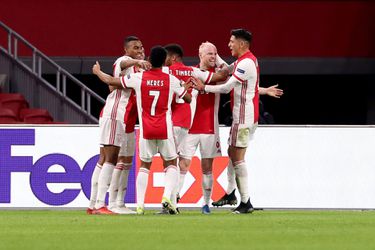 Ajax heeft na 1-1 bij PSV 99 procent kans op de titel, 1 club heeft een nóg hoger percentage