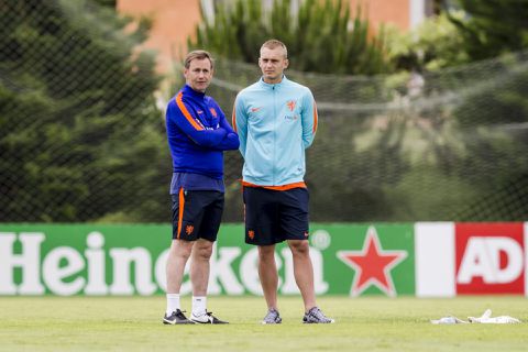 Frans Hoek legt uit waarom Cillessen gepasseerd werd voor het WK: 'Kijk maar terug'