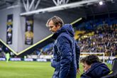 Aju! Phillip Cocu stapt op bij hekkensluiter Vitesse featured image