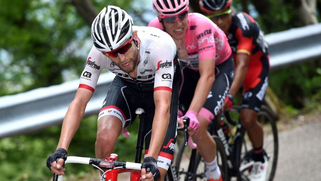 Oud-winnaar Hesjedal geeft op in Giro vanwege maagklachten