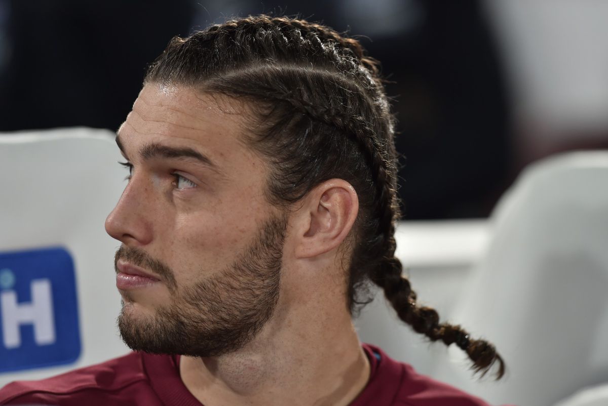 'Andy Carroll lijkt op een meisje op haar eerste vakantie'