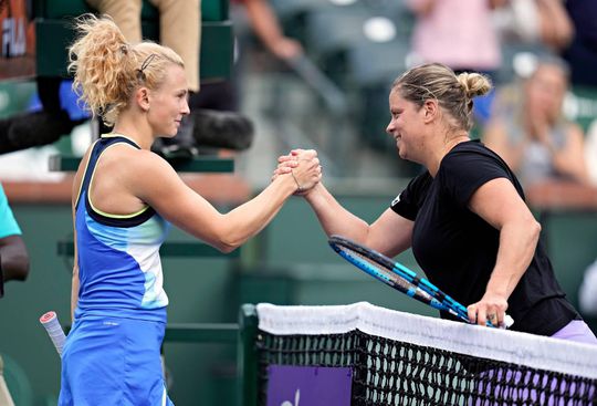 🎥 | Teruggekeerde Kim Clijsters wint weer niet in Indian Wells: 'Weg is hobbelig'