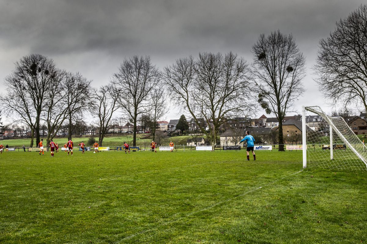 Amateurspeler draait zelfverdiende pingel terug: 'Volgende keer speelt hij met tape over zijn mond'