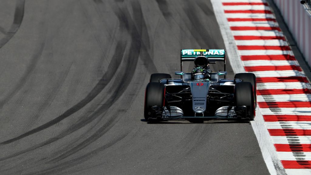 Rosberg na zeven zeges: 'Weet dat Hamilton terugkomt'