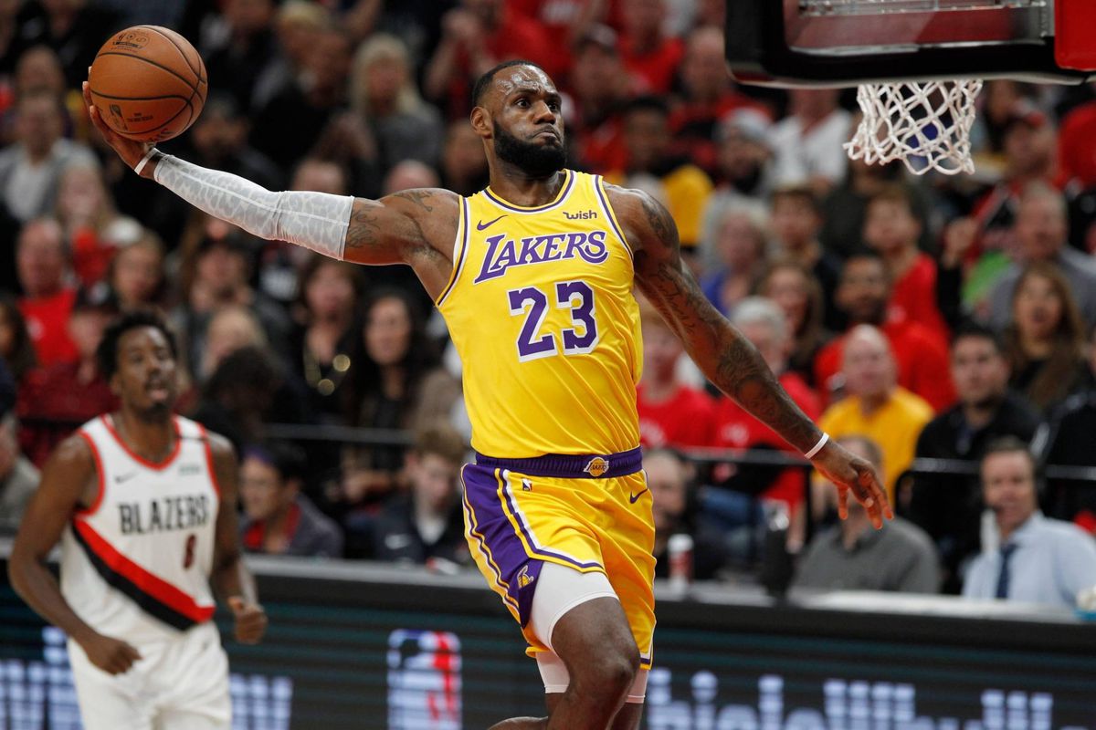 LeBron James begint met nederlaag bij LA Lakers