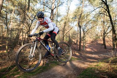 Van der Poel: 'Als ik het veldrijden, wielrennen en mountainbiken kan combineren, doe ik dat'