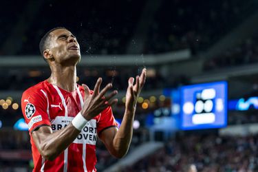 PSV krijgt 'dankzij' Ajax-directeur Van der Sar toch nog 5 miljoen euro