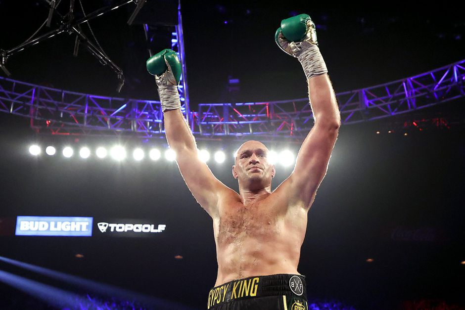 Bokser Tyson Fury eet niet meer: 'Drink 8 tot 12 bier per dag, krijg ik toch calorieën binnen'