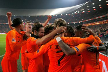 Oranje won de laatste 16 potjes in de Kuip