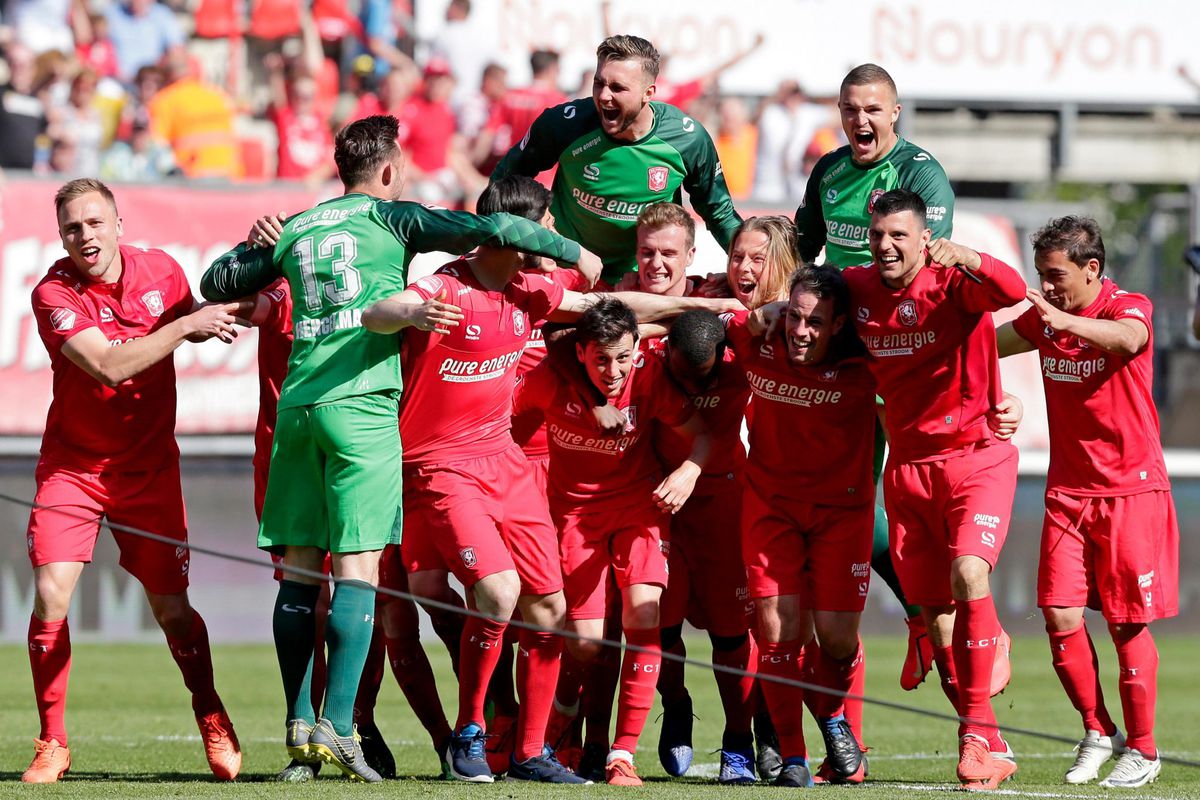 KAMPIOEN! FC Twente keert weer terug in de Eredivisie