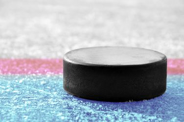 Canadese ijshockeybelofte Palfreyman (20) overleden nadat hij in elkaar zakt op het ijs