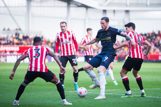 🎥 | Fraaie assist Christian Eriksen leidt nederlaag Burnley en Wout Weghorst in